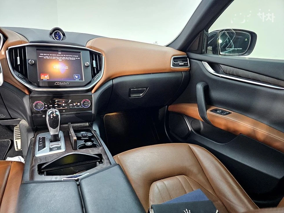 Maserati Ghibli 3.0 дизел гарантиран произход и качество - изображение 10