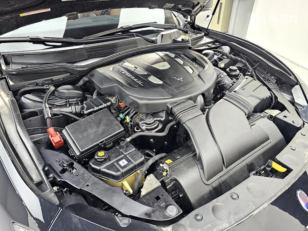 Maserati Ghibli 3.0 дизел гарантиран произход и качество - изображение 6