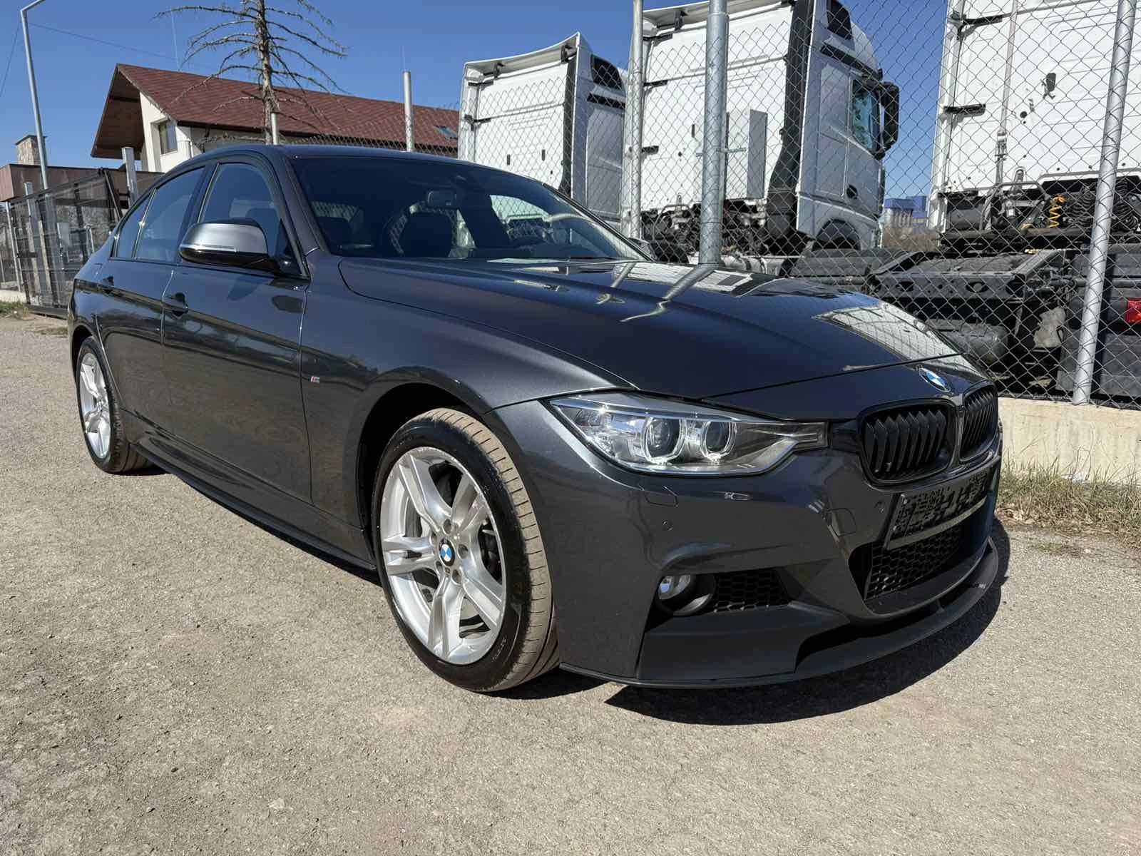 BMW 335 M Sportpaket X-Drive Швейцария, снимка 6 - Автомобили и джипове - 53803667