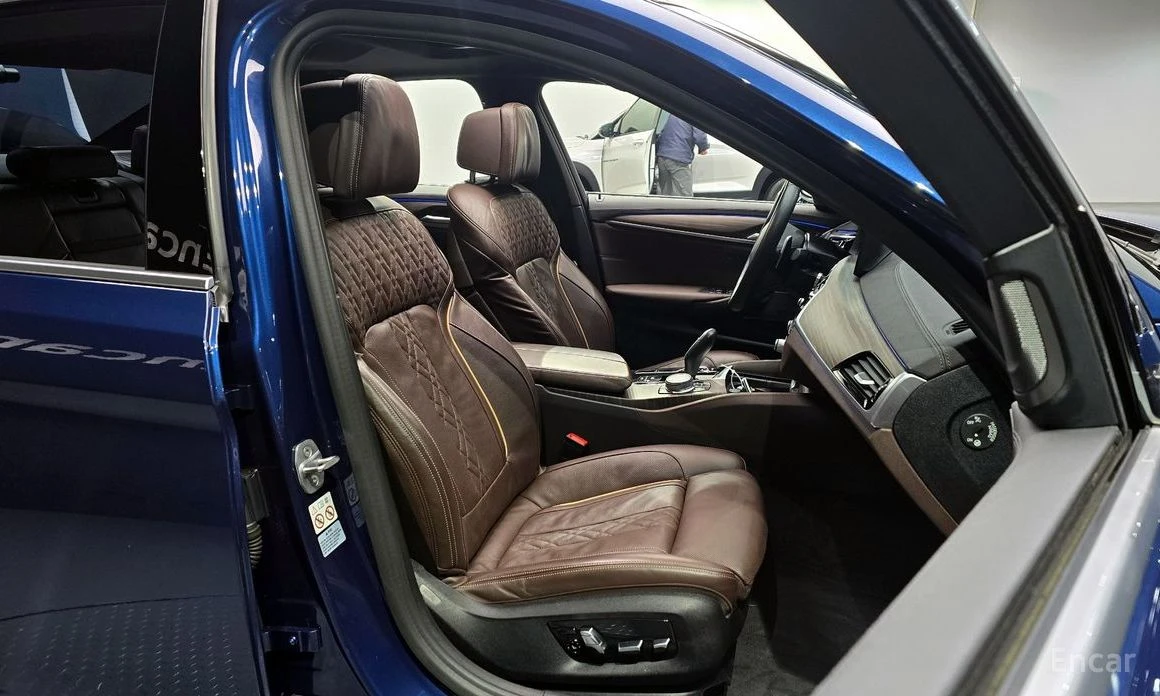 BMW 530 M Sport Plus* HARMAN KARDON* HEAD-UP* ОБДУХВАНЕ* , снимка 6 - Автомобили и джипове - 53903208