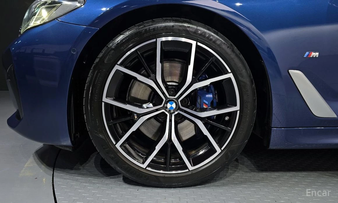 BMW 530 M Sport Plus* HARMAN KARDON* HEAD-UP* ОБДУХВАНЕ* , снимка 15 - Автомобили и джипове - 53903208