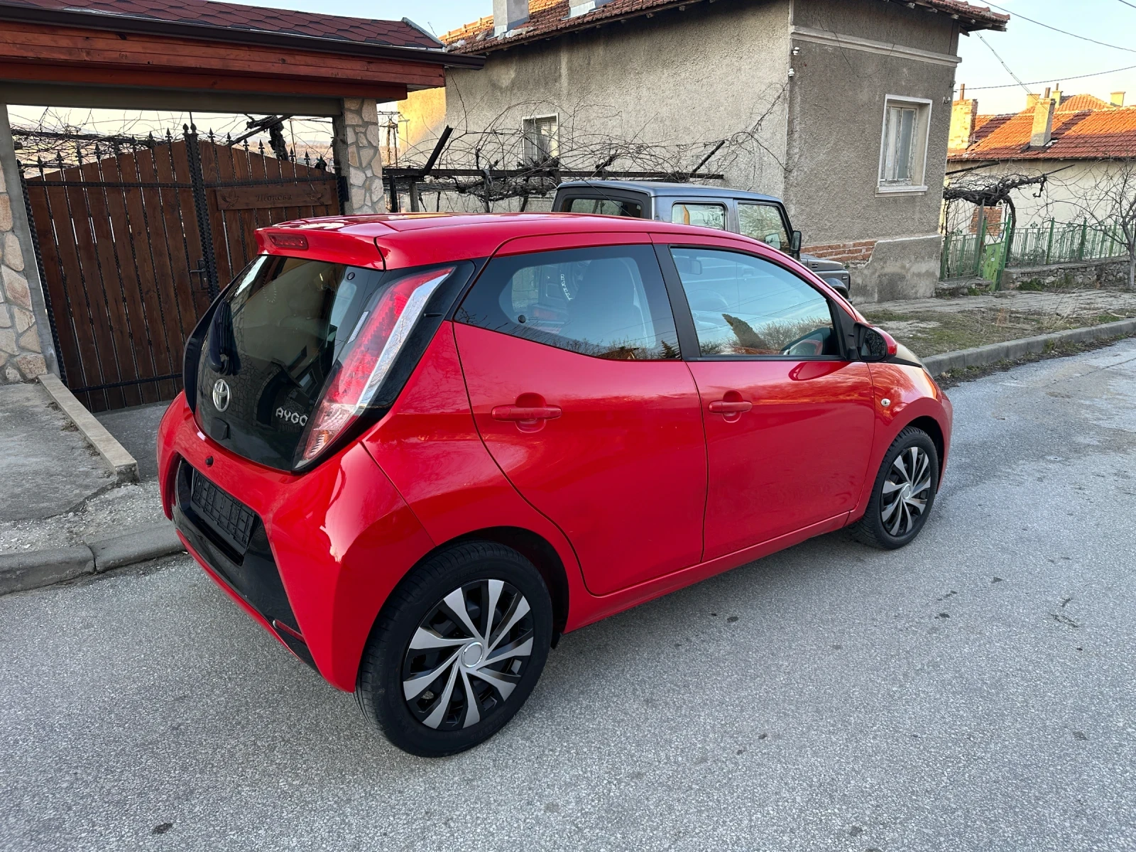 Toyota Aygo 1.0i | Mobile.bg � ����������� 4