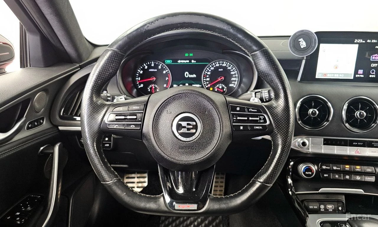 Kia Stinger 3.3* GT* �������* ���������* �����* ������* ������ | Mobile.bg � ����������� 8