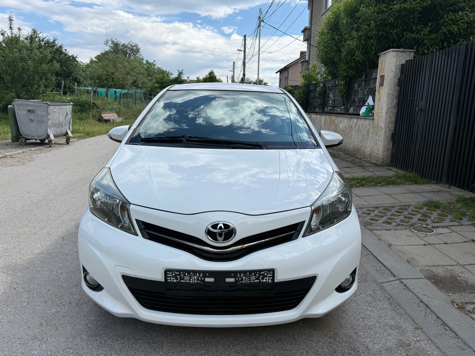 Toyota Yaris AVTOMAT 1.4D4D, снимка 2 - Автомобили и джипове - 54768349