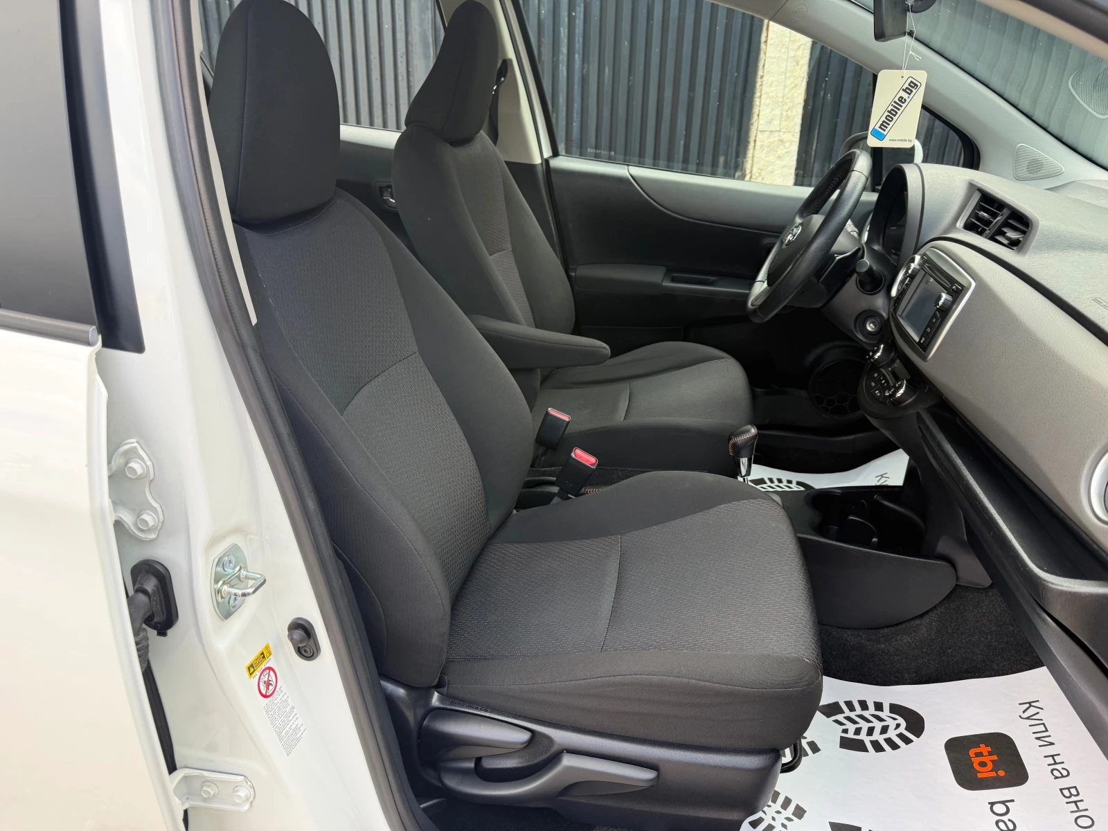 Toyota Yaris AVTOMAT 1.4D4D, снимка 8 - Автомобили и джипове - 54768349