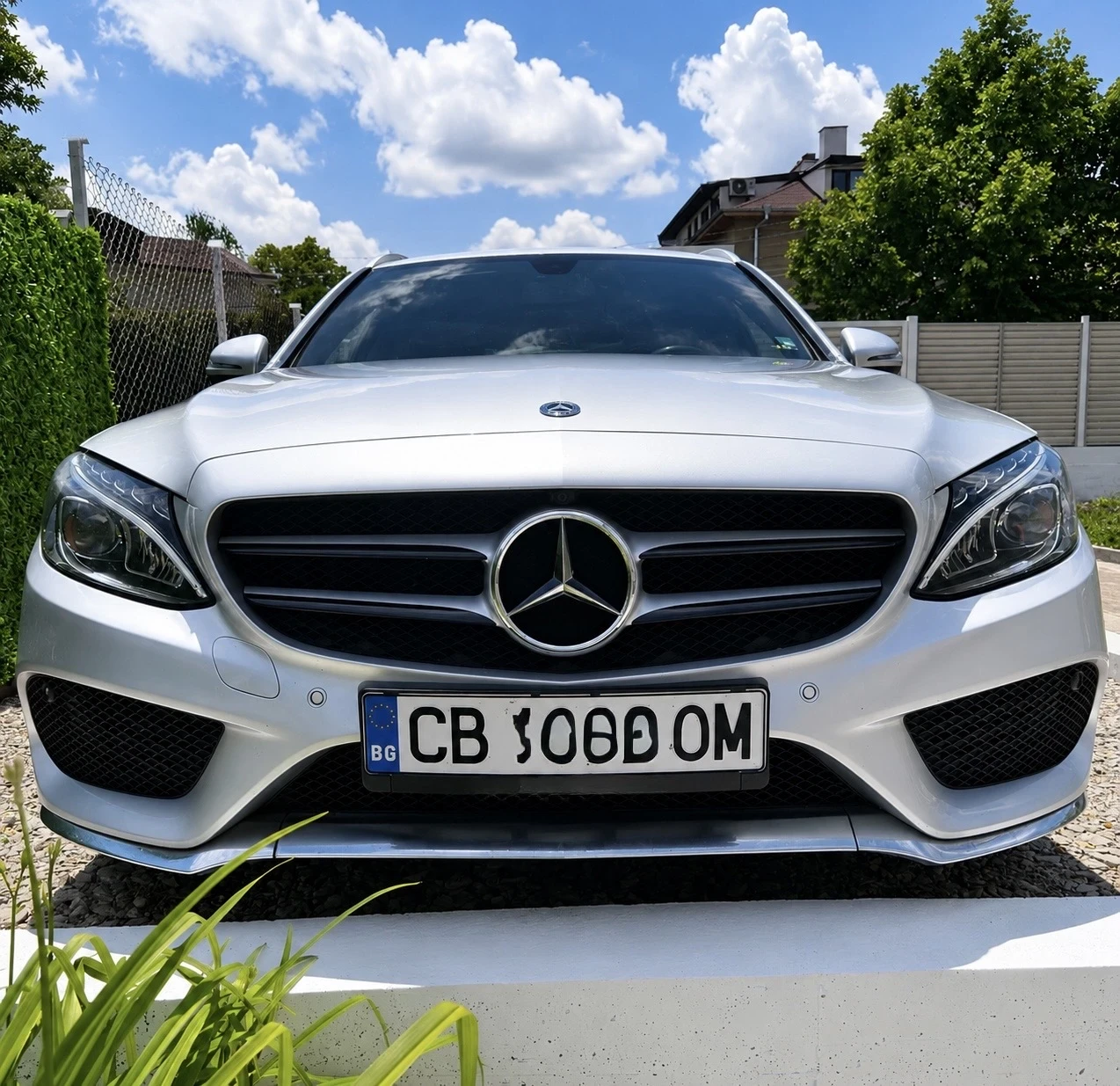 Mercedes-Benz C 180 AMG / 360 Камера / Обслужена / Регистрирана, снимка 2 - Автомобили и джипове - 54791020