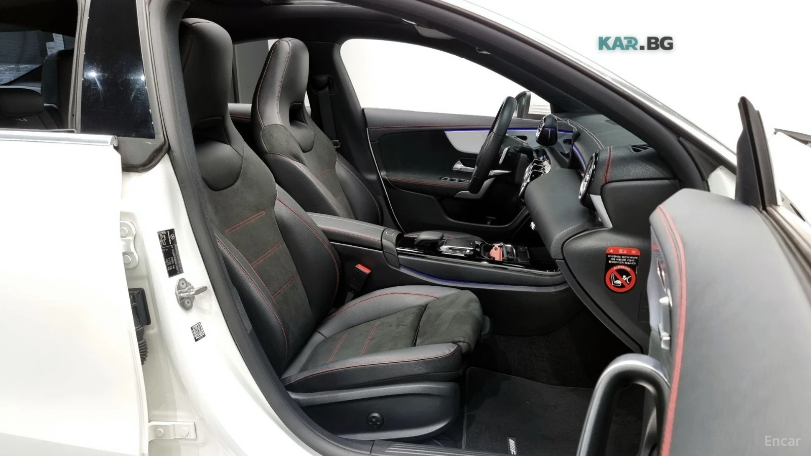 Mercedes-Benz CLA 250 4MATIC* ПОДГРЕВ* AMBIENT* SUNROOF* LANE* ASSIST* К, снимка 9 - Автомобили и джипове - 54835466