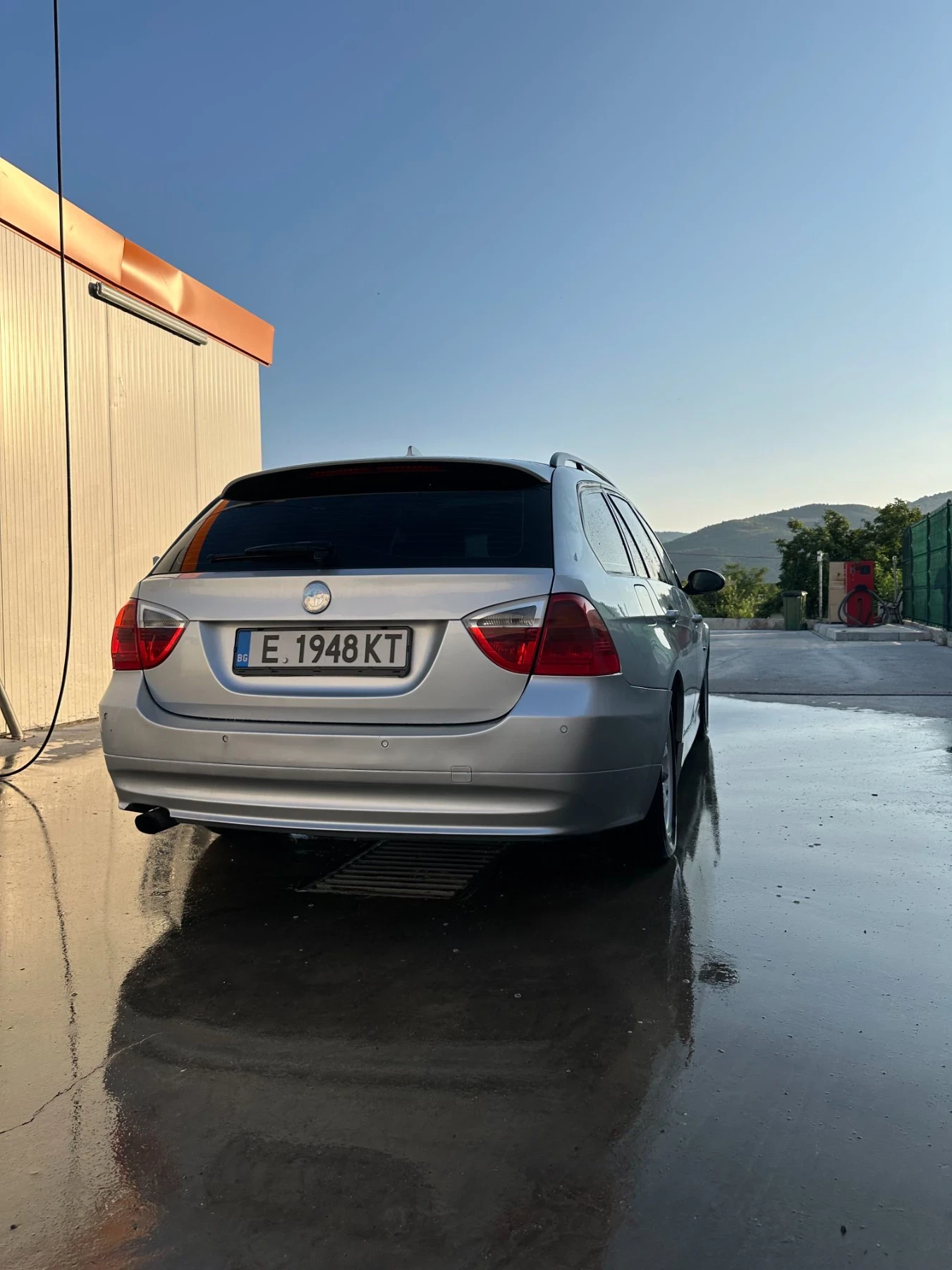 BMW 320, снимка 5 - Автомобили и джипове - 55794090