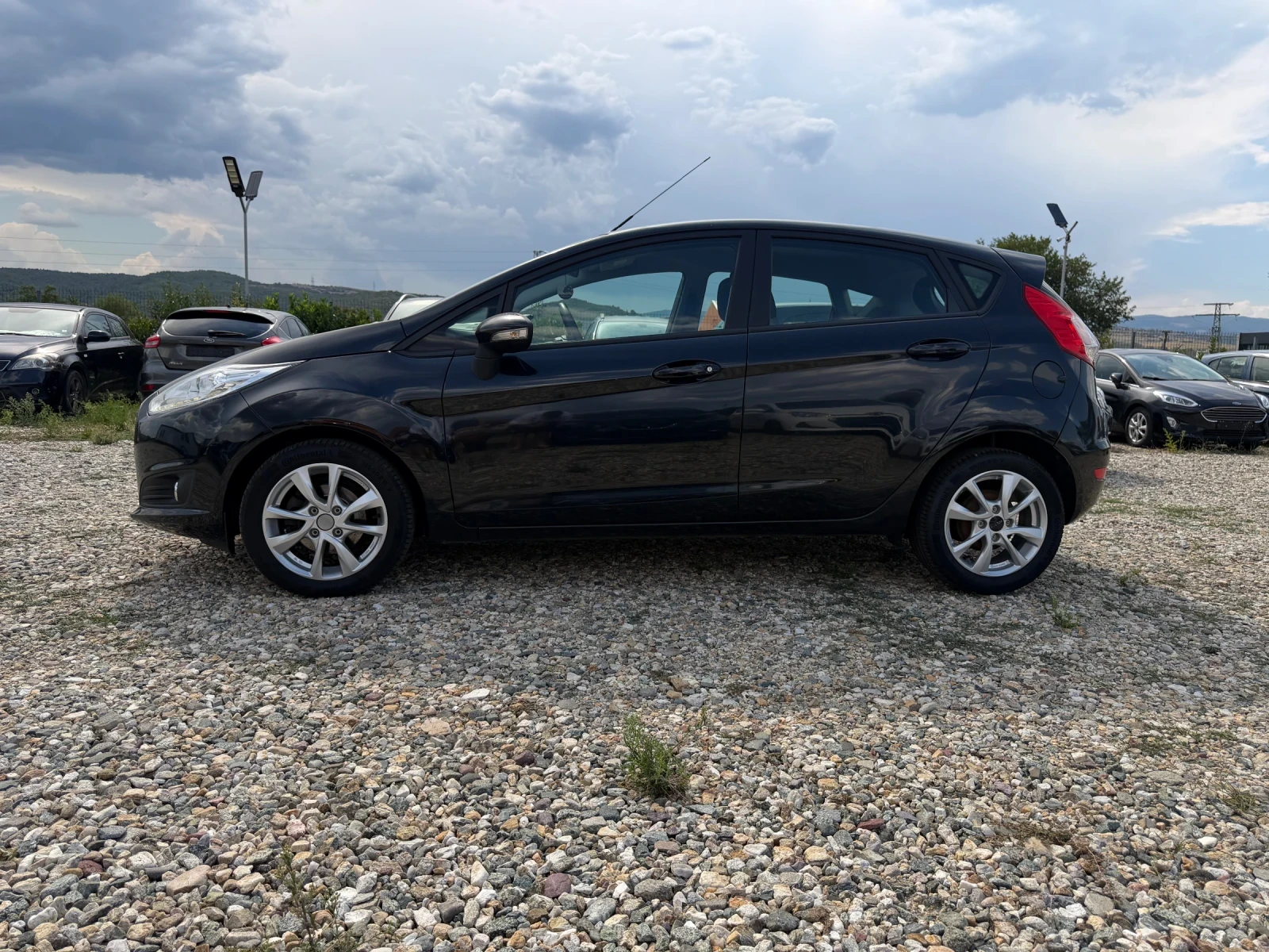 Ford Fiesta 1, 0 EcoBoost Euro6, снимка 2 - Автомобили и джипове - 55958383