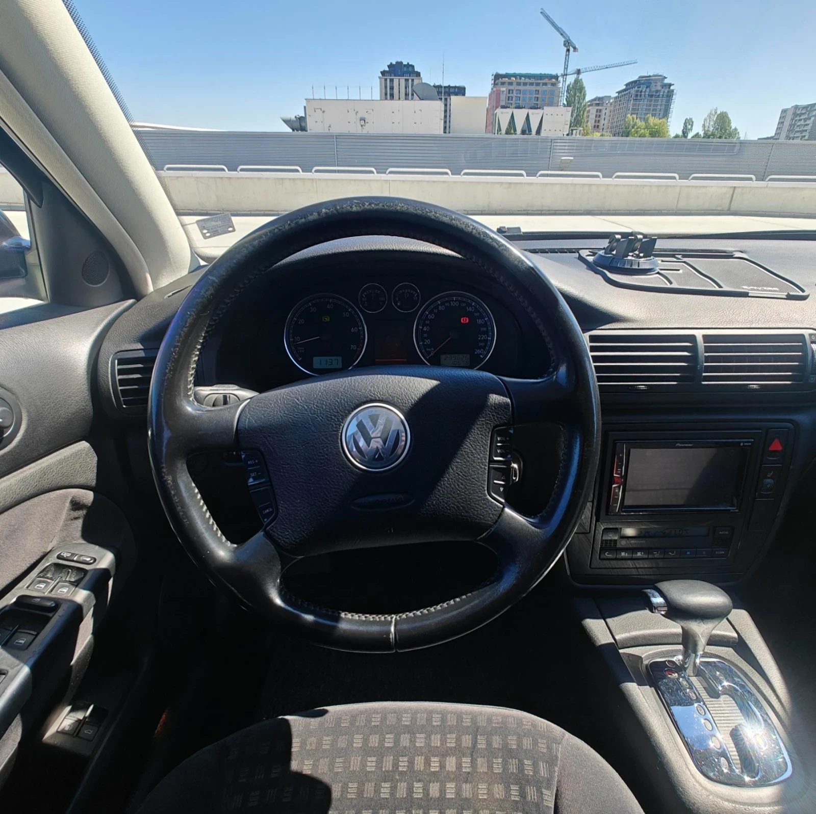 VW Passat B5.5 1.8T Газ/Бензин Автоматик , снимка 6 - Автомобили и джипове - 56313674
