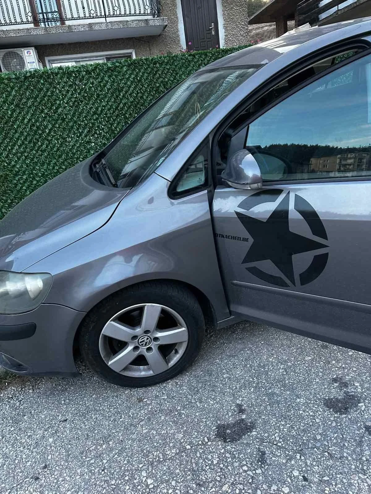 VW Golf Plus, снимка 4 - Автомобили и джипове - 56412672