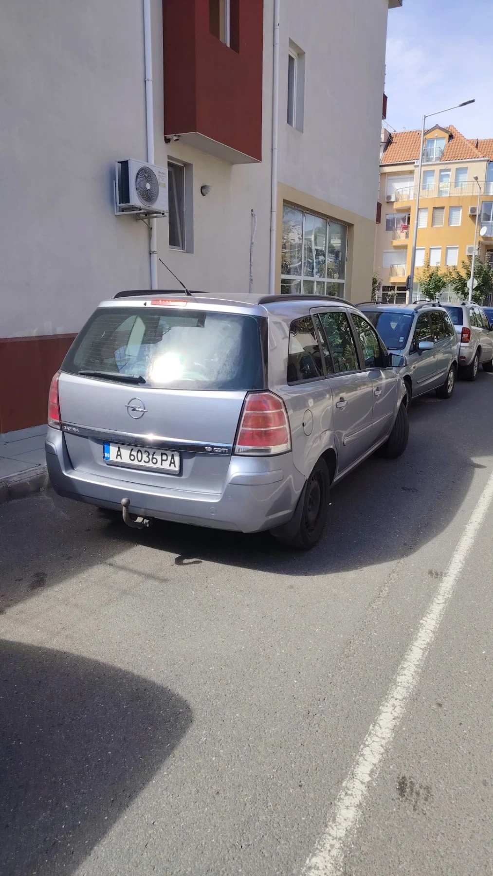 Opel Zafira 1.9 дизел автоматик, снимка 4 - Автомобили и джипове - 56739501