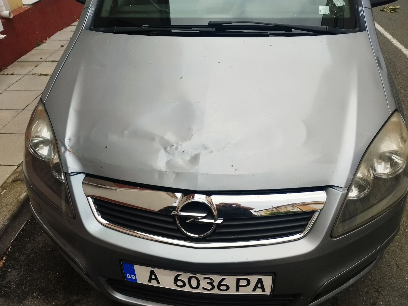 Opel Zafira 1.9 дизел автоматик, снимка 7 - Автомобили и джипове - 56739501