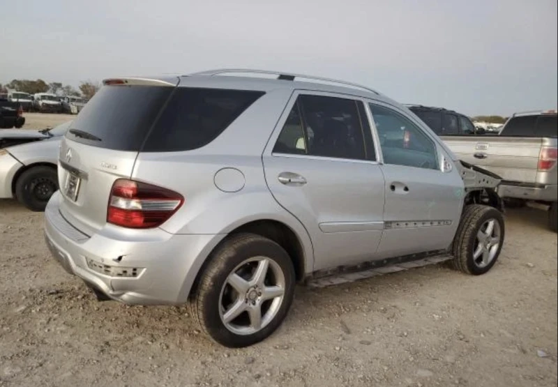 Mercedes-Benz ML 550, снимка 5 - Автомобили и джипове - 48631449