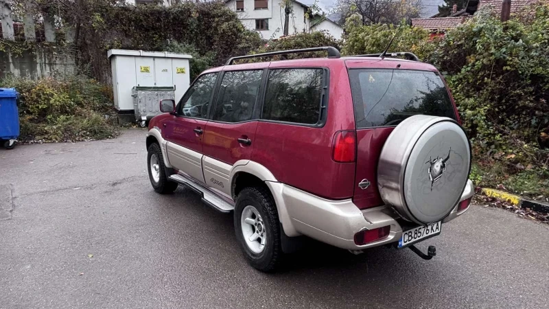 Nissan Terrano, снимка 4 - Автомобили и джипове - 52485420