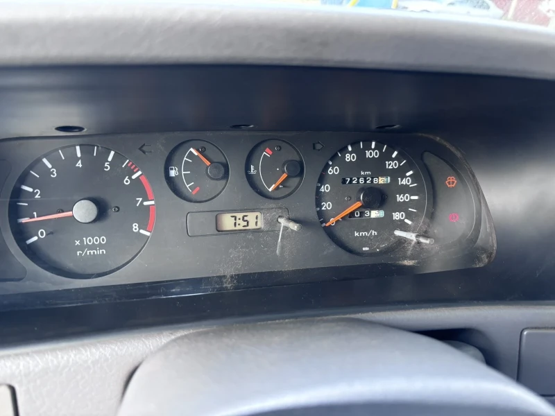 Nissan Terrano, снимка 8 - Автомобили и джипове - 52485420