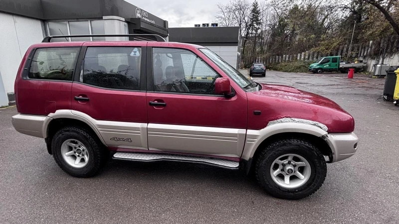 Nissan Terrano, снимка 6 - Автомобили и джипове - 52485420