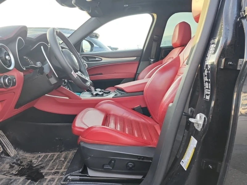 Alfa Romeo Stelvio * Ti Sport * CARFAX * ФИНАНСИРАНЕ* , снимка 5 - Автомобили и джипове - 53315486