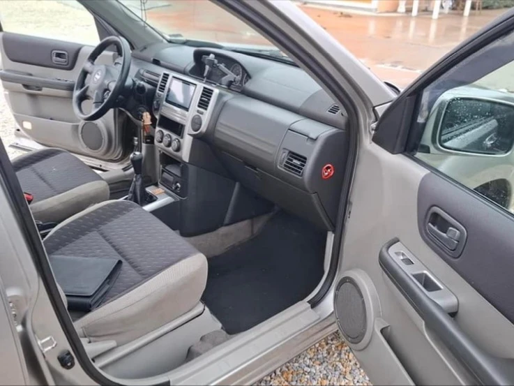 Nissan X-trail, снимка 8 - Автомобили и джипове - 48195784