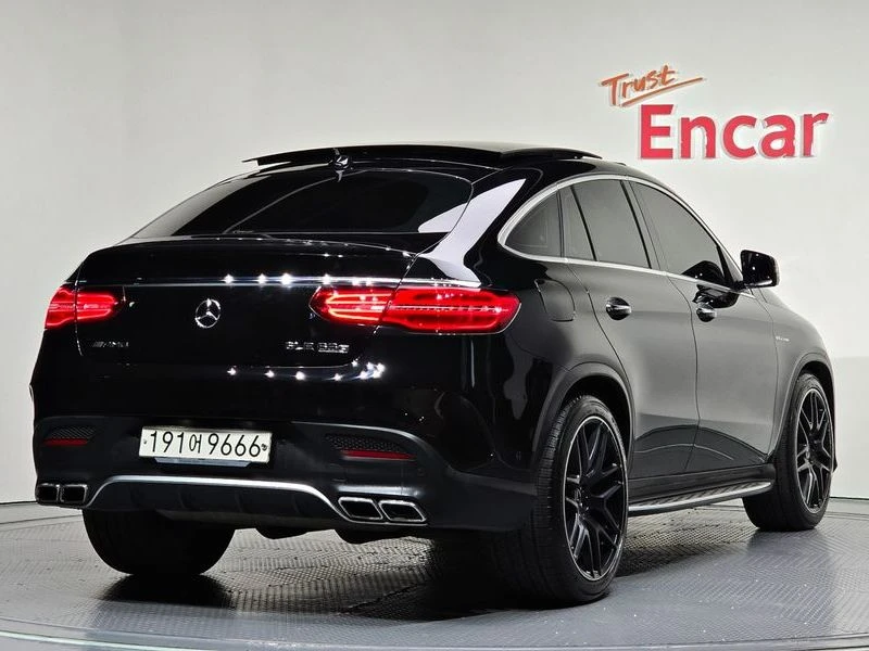 Mercedes-Benz GLE 4MATIC| HARMAN| DISTRONIC| CARBON| ПАНО| 360, снимка 2 - Автомобили и джипове - 55336494
