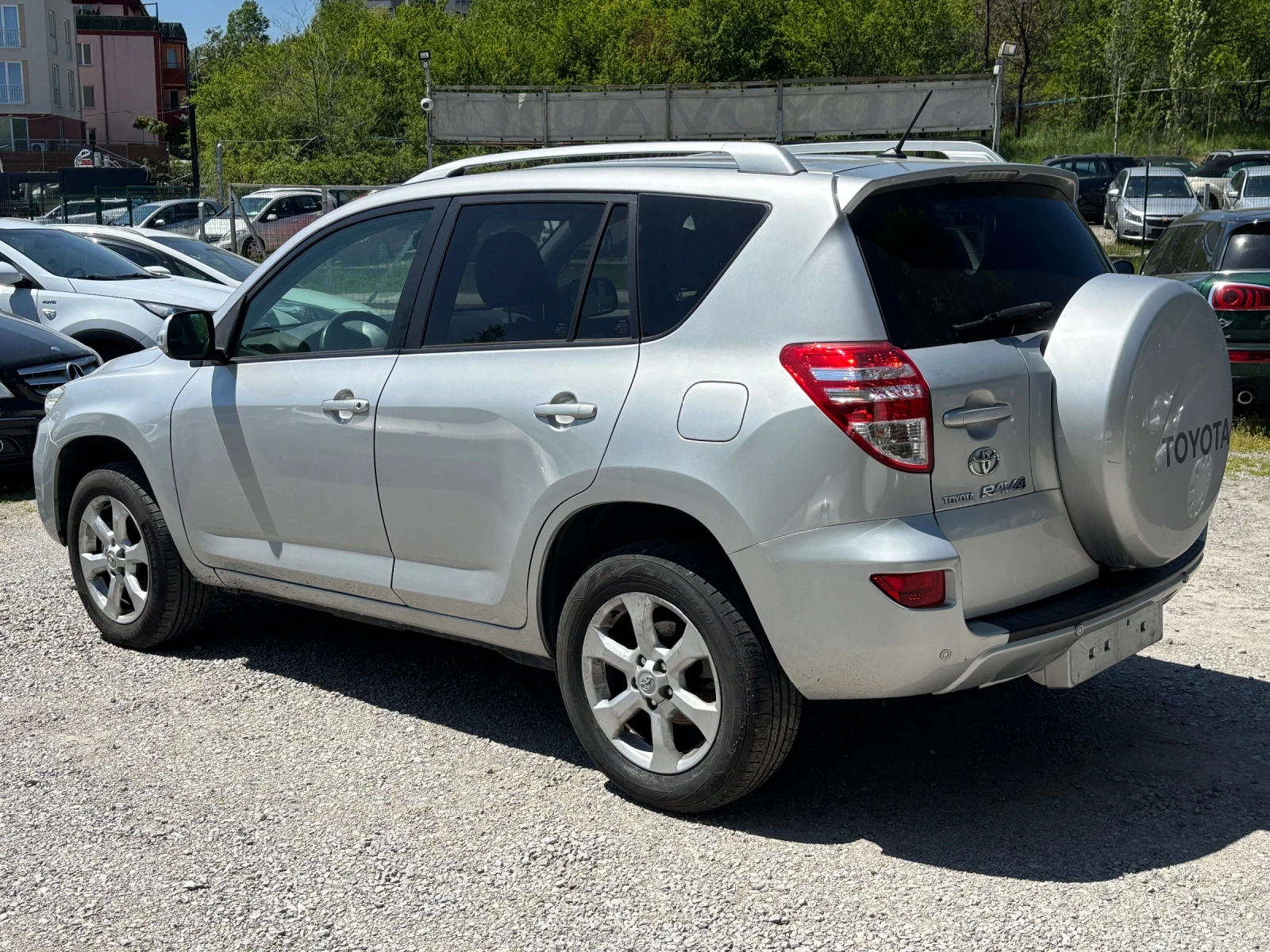 Toyota Rav4 2.0 I - изображение 4