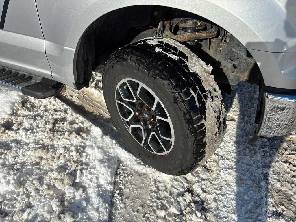 Ford F150 * 4WD SuperCrew * CARFAX * ФИНАНСИРАНЕ - изображение 7