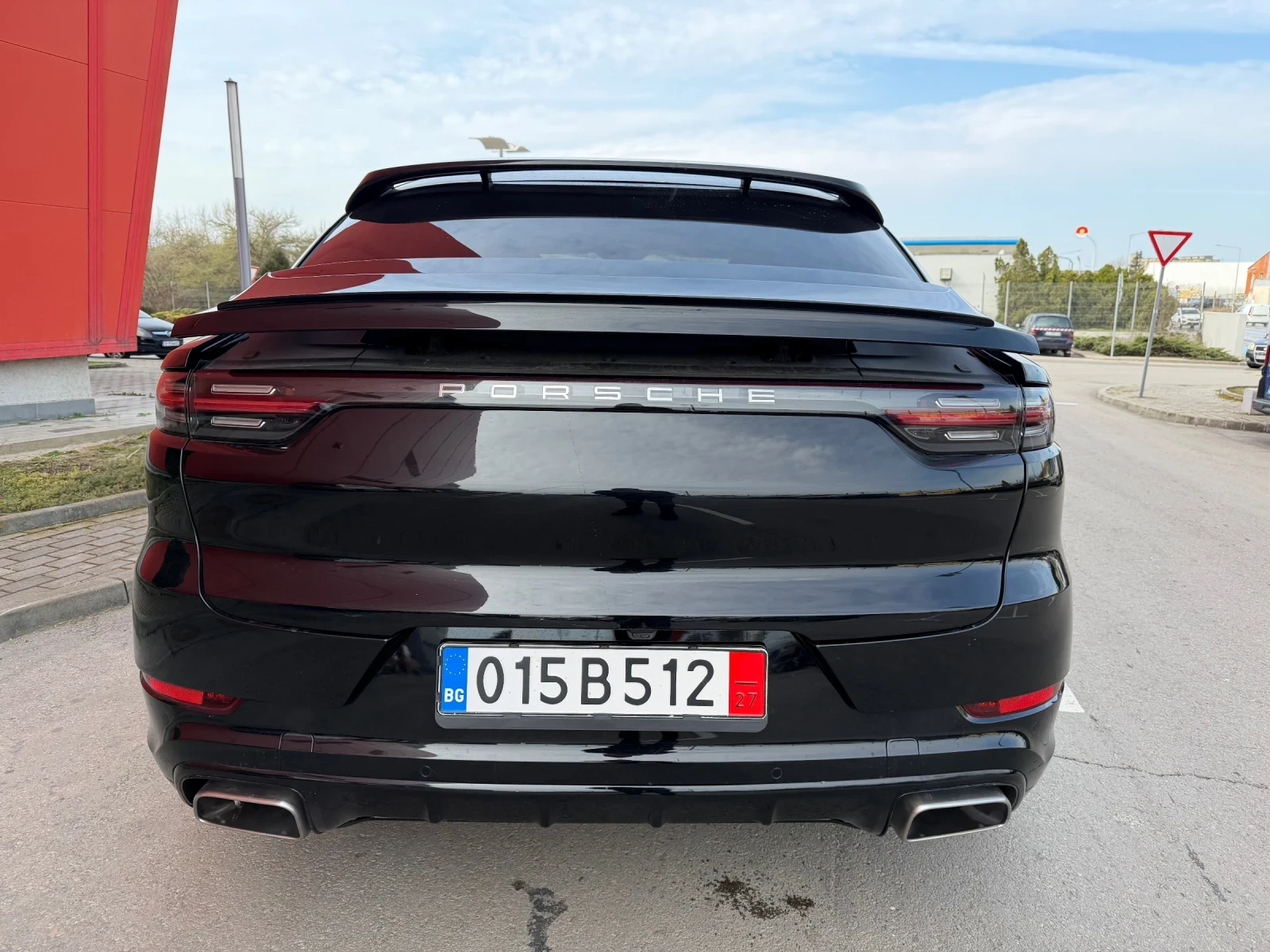 Porsche Cayenne E-HYBRID* 462кс* Швейцария* БАРТЕР, снимка 5 - Автомобили и джипове - 53983035