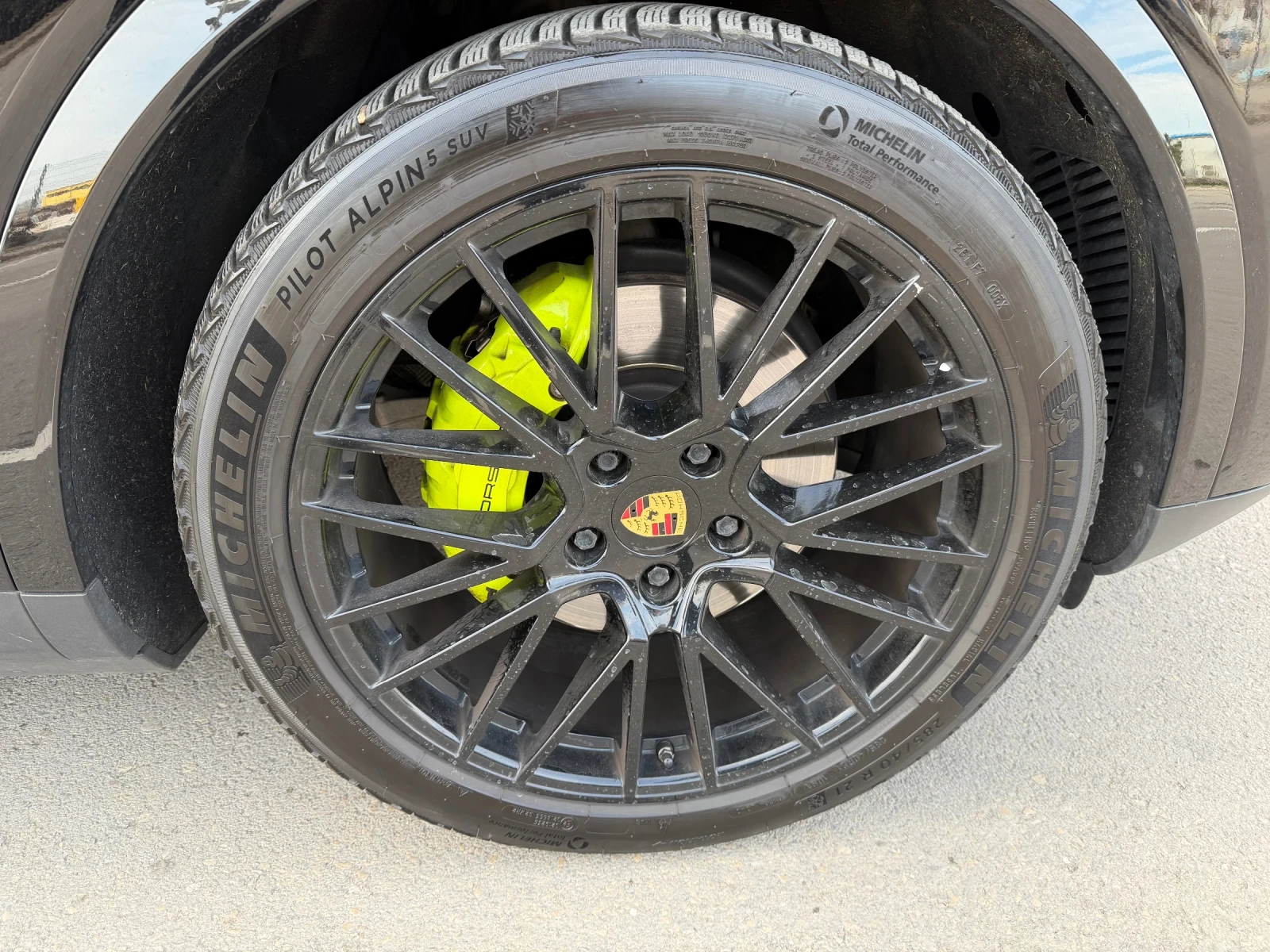 Porsche Cayenne E-HYBRID* 462кс* Швейцария* БАРТЕР, снимка 10 - Автомобили и джипове - 53983035