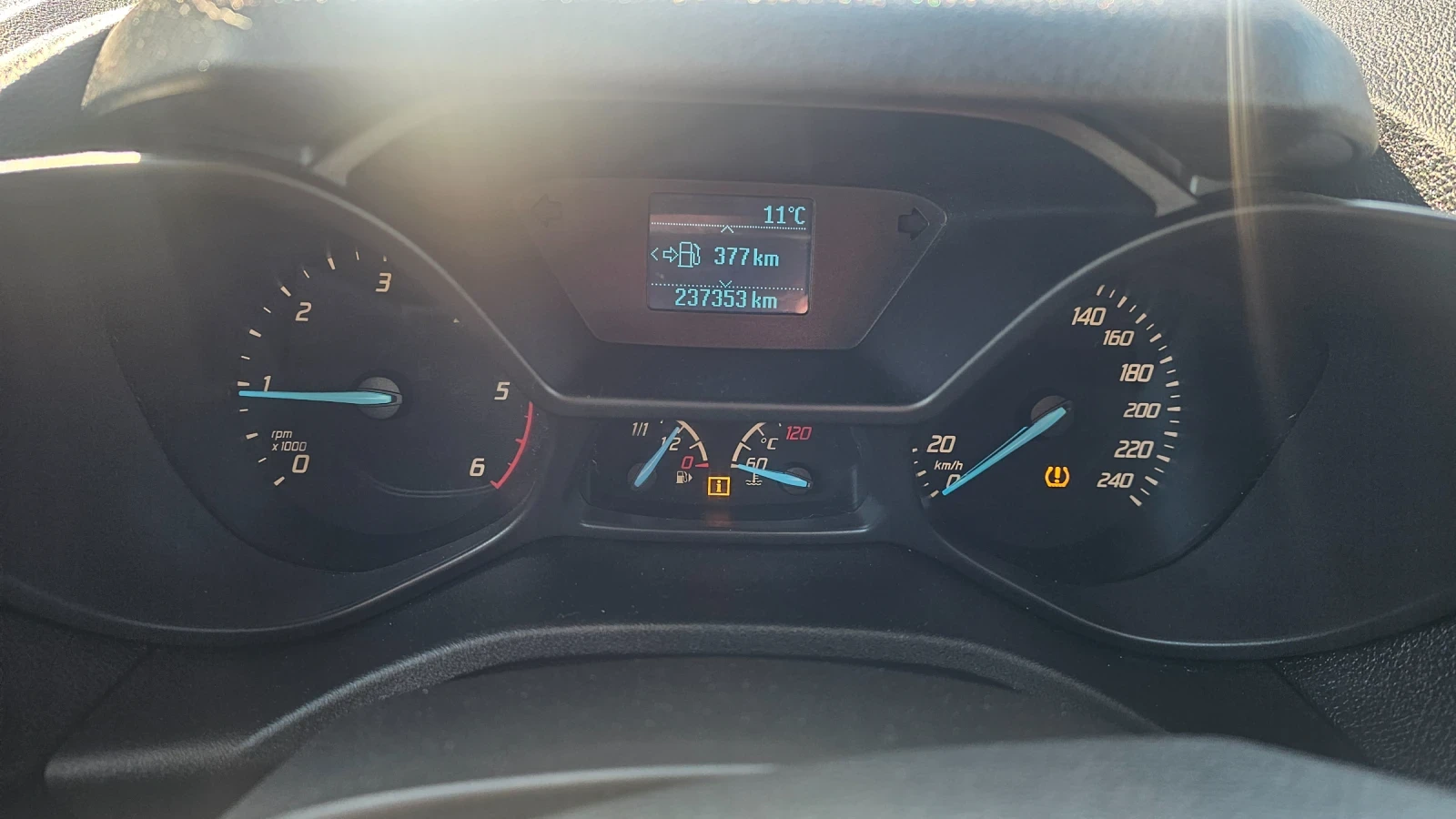 Ford Tourneo Connect 1.5TDCI-EVRO-6-ЛИЗИНГ, снимка 12 - Автомобили и джипове - 54182078