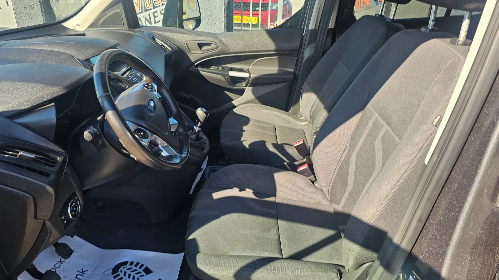Ford Tourneo Connect 1.5TDCI-EVRO-6-ЛИЗИНГ, снимка 14 - Автомобили и джипове - 54182078