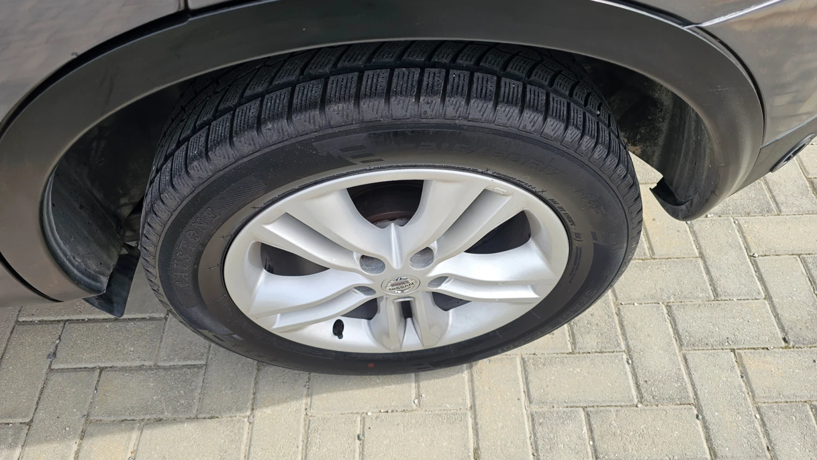 Nissan Qashqai 1.6i-GPL, снимка 11 - Автомобили и джипове - 54182078