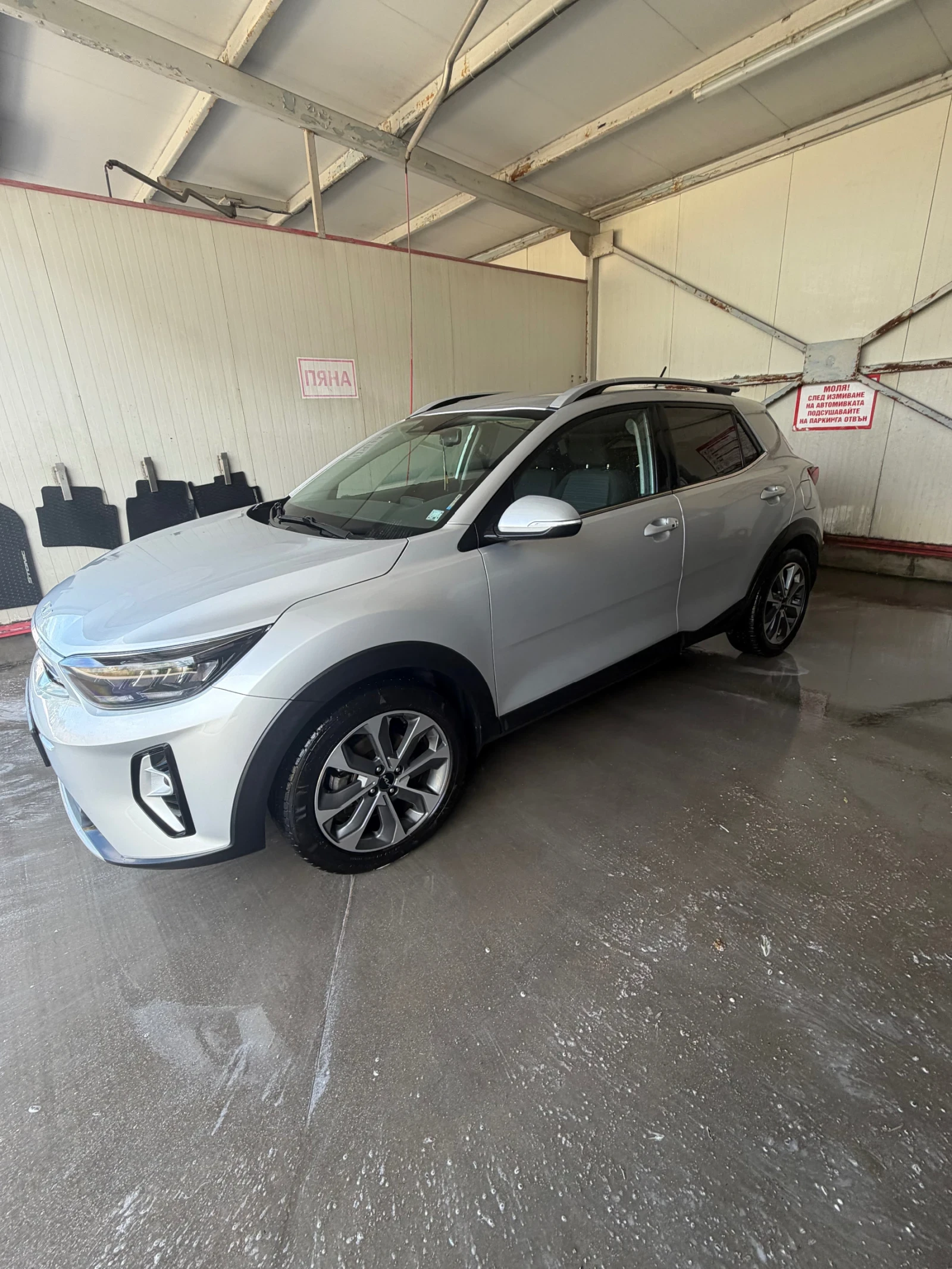 Kia Stonic, снимка 5 - Автомобили и джипове - 55894542