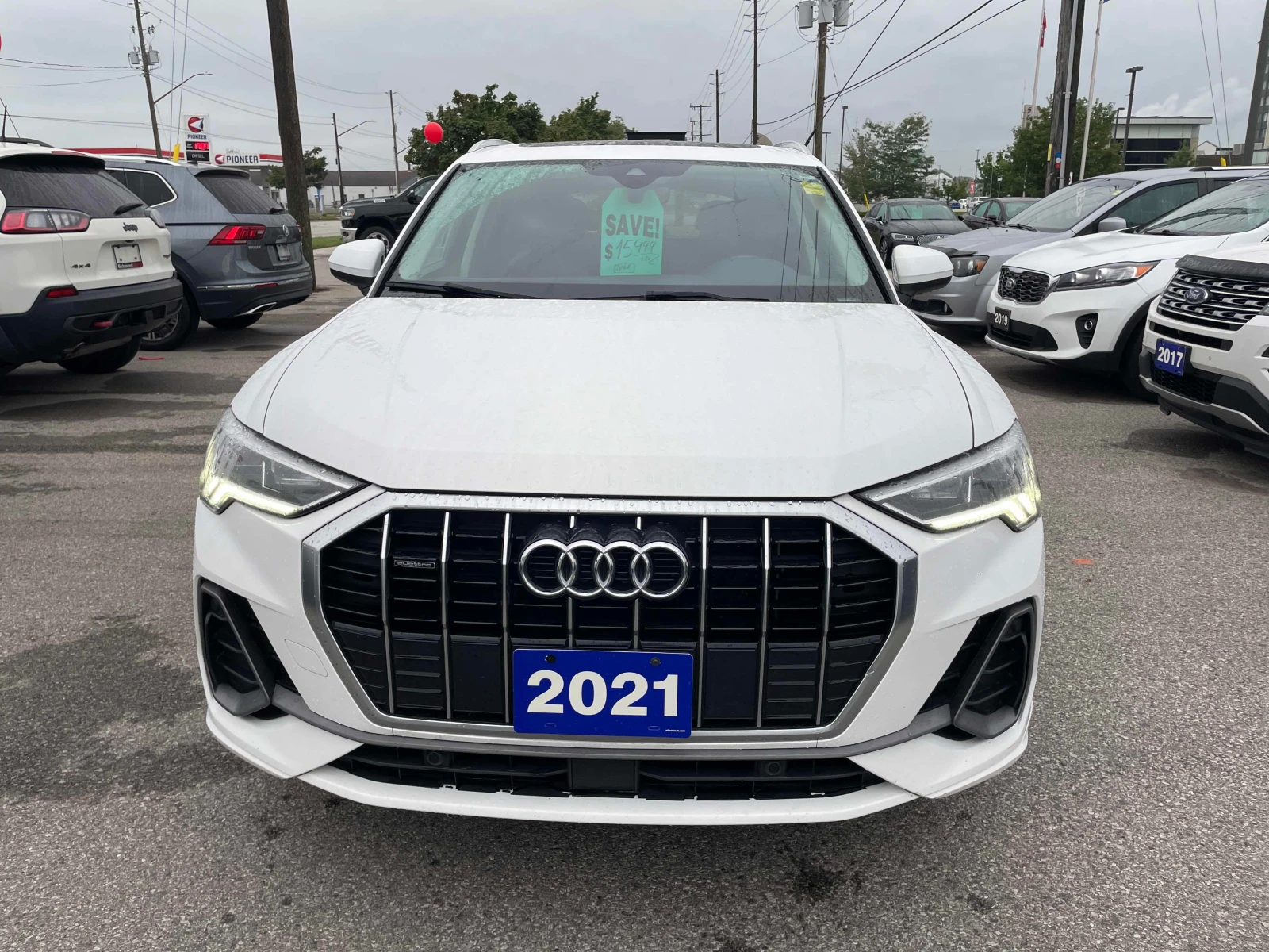Audi Q3 * CARFAX * ПАНОРАМА * ОПЦИЯ ЗА ФИНАНСИРАНЕ, снимка 5 - Автомобили и джипове - 56025572