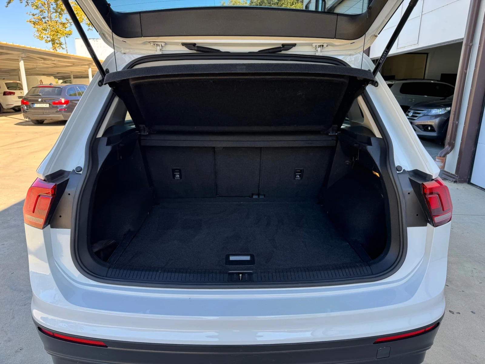 VW Tiguan * 2.0TDI* DSG* 4x4* NAVI* 2016�*  | Mobile.bg � ����������� 16