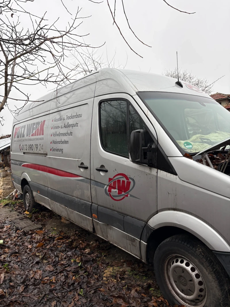 VW Crafter Crafter , снимка 2 - Бусове и автобуси - 52678783