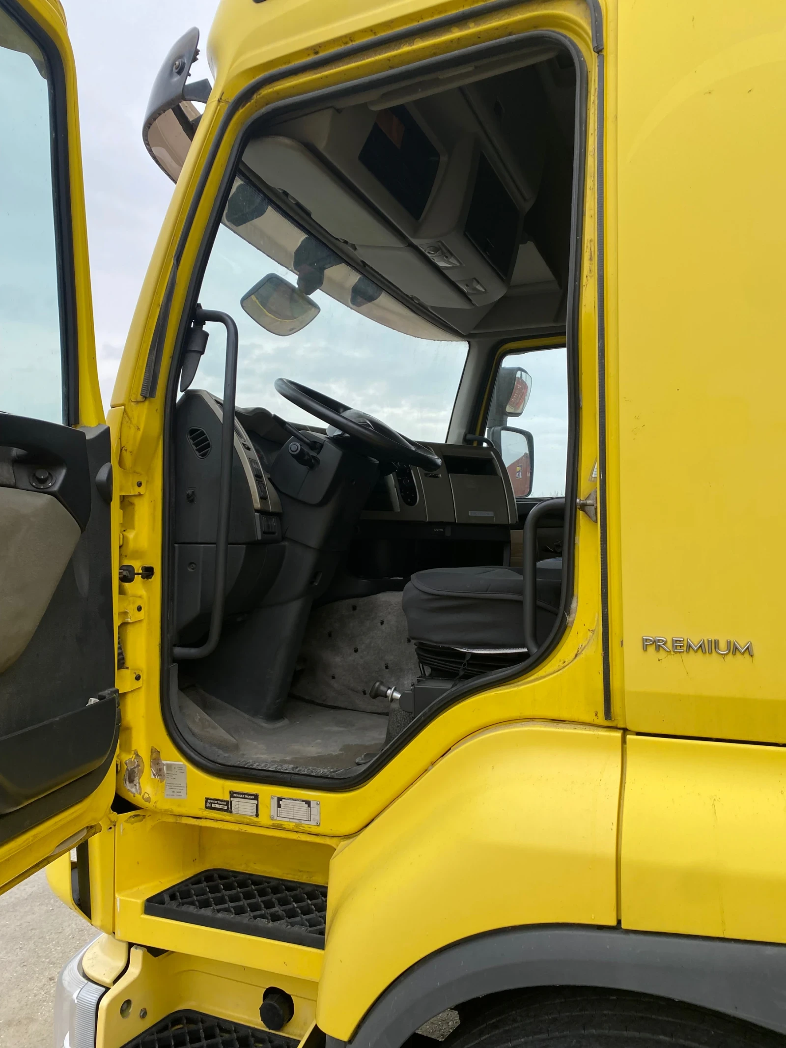Renault Premium 460  dxi, снимка 6 - Камиони - 55441971