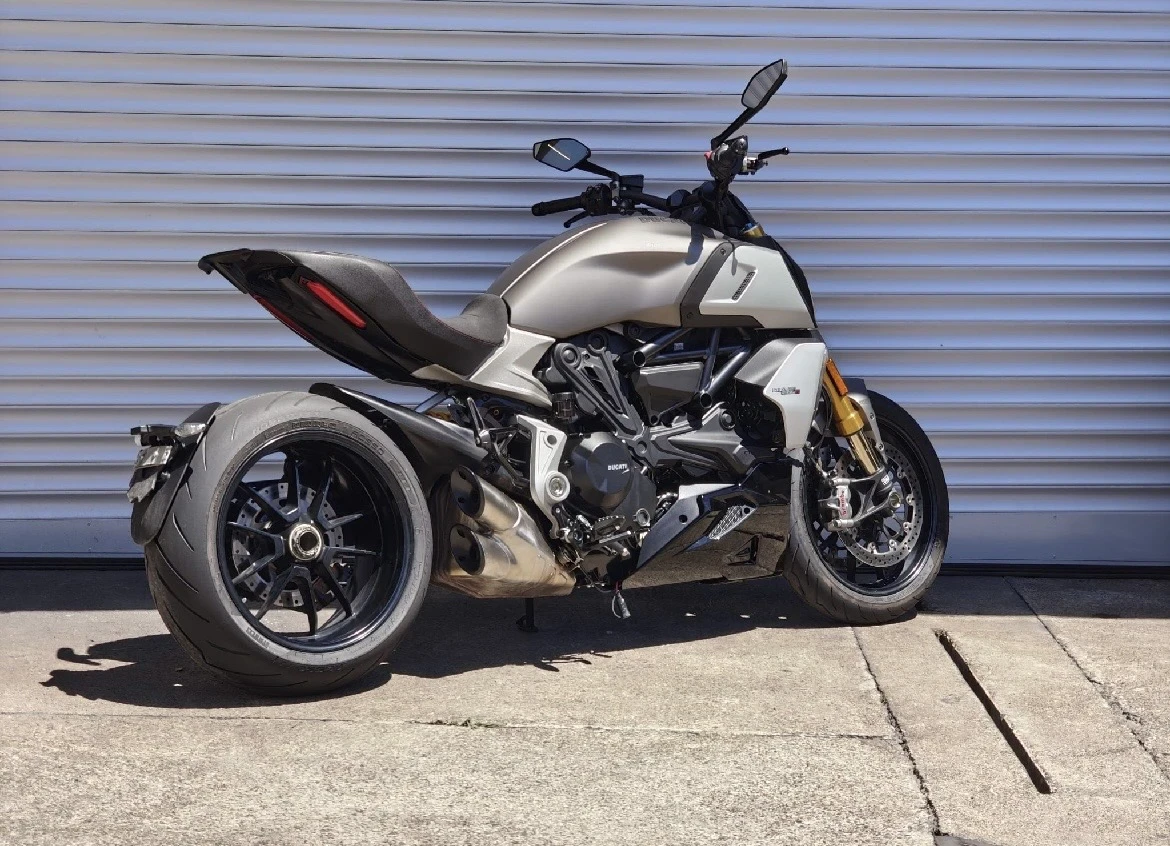Ducati Diavel 1260S/FULL OPTION/5500км, снимка 5 - Мотоциклети и мототехника - 55778228