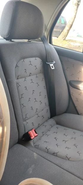 Skoda Fabia - 1120 € / 2190.53 лв. - 13958420 10