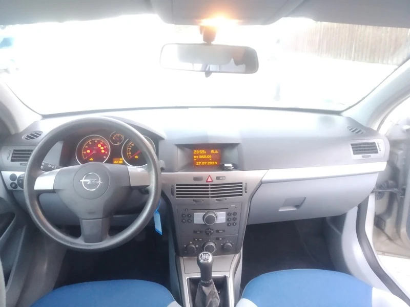 Opel Astra 1.4, снимка 10 - Автомобили и джипове - 47427928