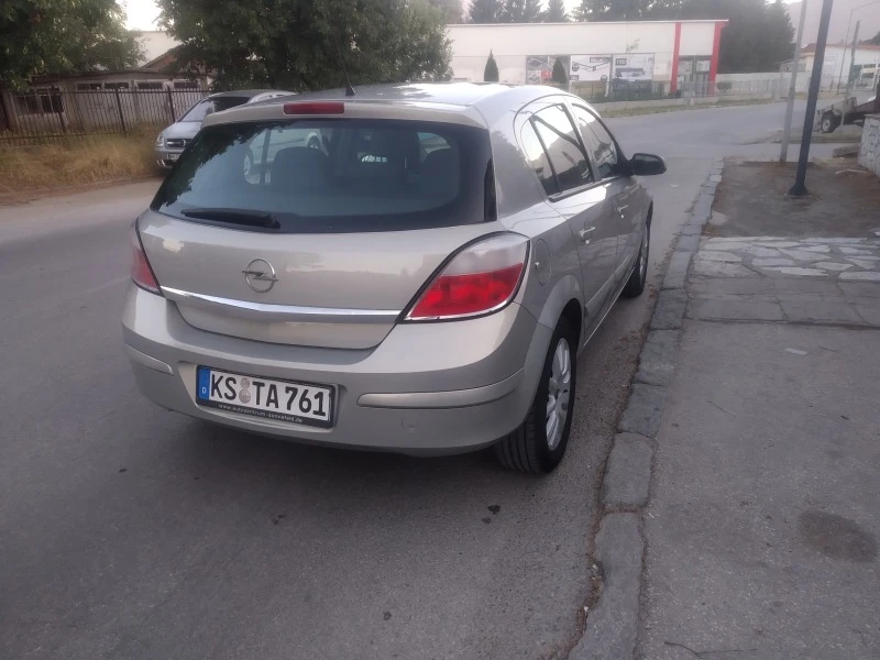 Opel Astra 1.4, снимка 6 - Автомобили и джипове - 47427928