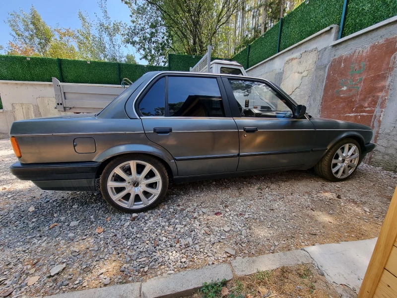 BMW 320 Stroke, снимка 16 - Автомобили и джипове - 47428517