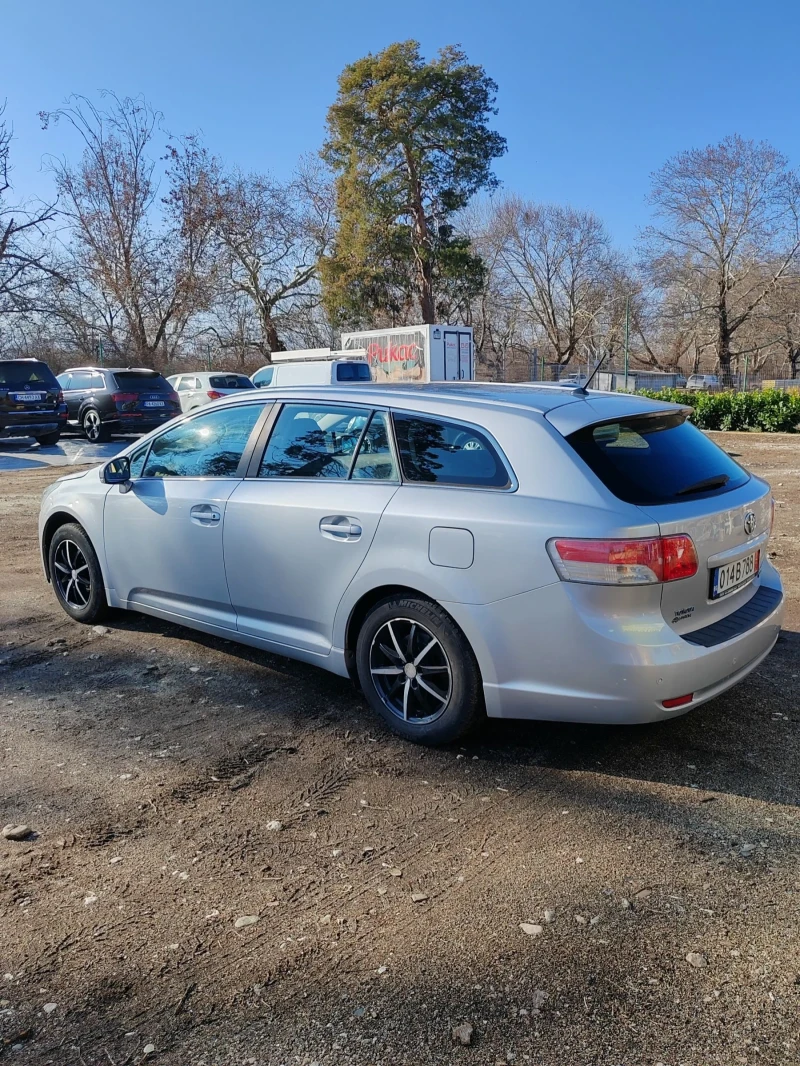 Toyota Avensis 1.8, 147к.с., снимка 3 - Автомобили и джипове - 48333037