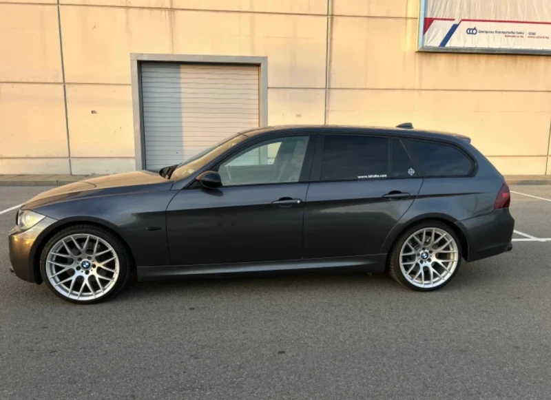 BMW 330 Нави, кожа, панорама, м пакет, снимка 4 - Автомобили и джипове - 48397630