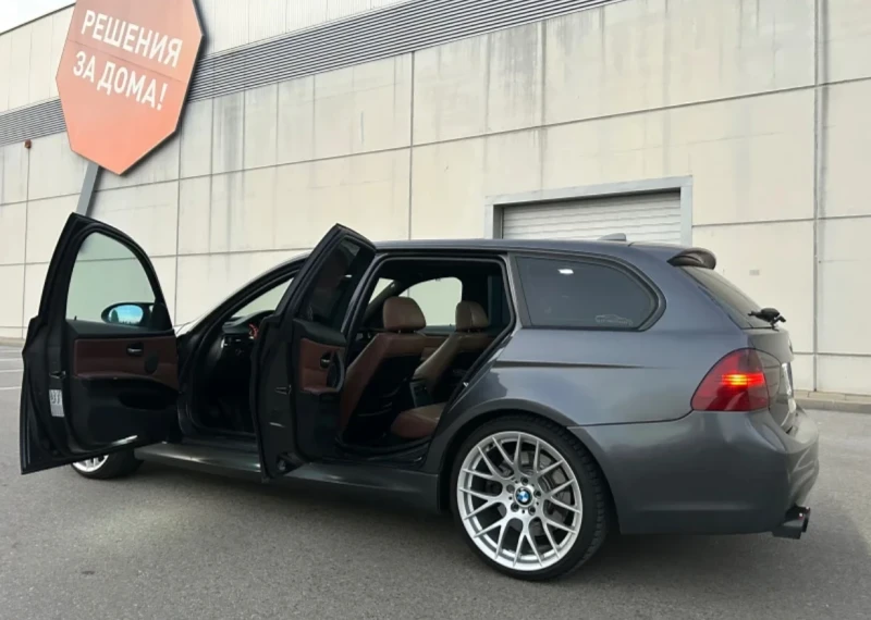 BMW 330 Нави, кожа, панорама, м пакет, снимка 8 - Автомобили и джипове - 48397630