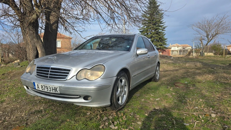 Mercedes-Benz C 220, снимка 1 - Автомобили и джипове - 48631713