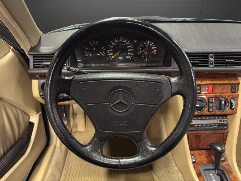 Mercedes-Benz 320 CE, снимка 11 - Автомобили и джипове - 52816822