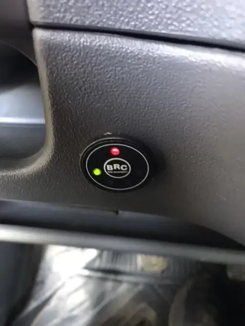 Kia Rio, снимка 6 - Автомобили и джипове - 54346672