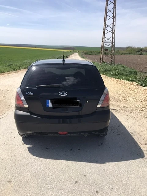 Kia Rio, снимка 2 - Автомобили и джипове - 54346672