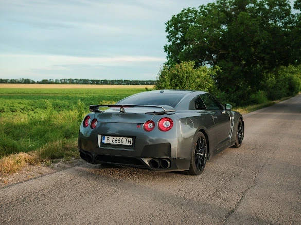 Nissan Gt-r, снимка 3 - Автомобили и джипове - 54967300