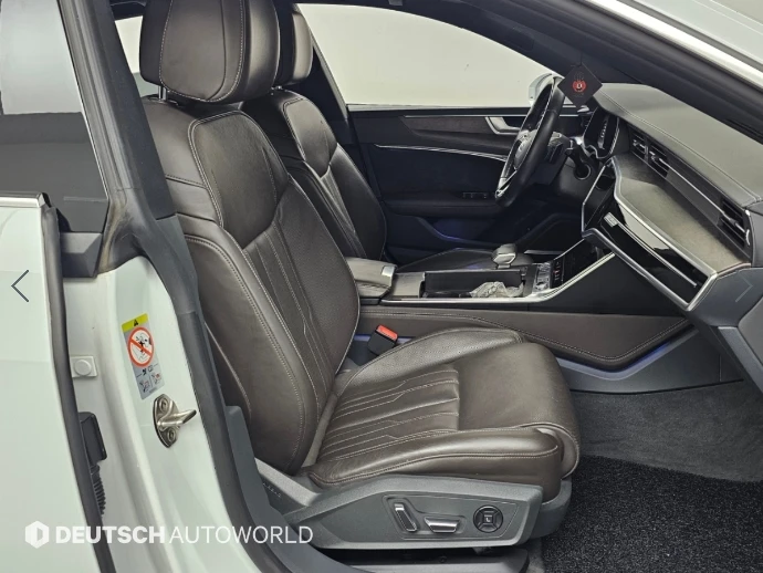 Audi A7 55 TFSI quattro* HUD* BLIND SPOT* 360* КРАЙНА ЦЕНА, снимка 10 - Автомобили и джипове - 56133673